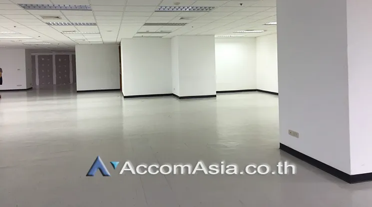 unit Office space For Rent in Phaholyothin, Bangkok  near MRT Phetchaburi (AA18409)
